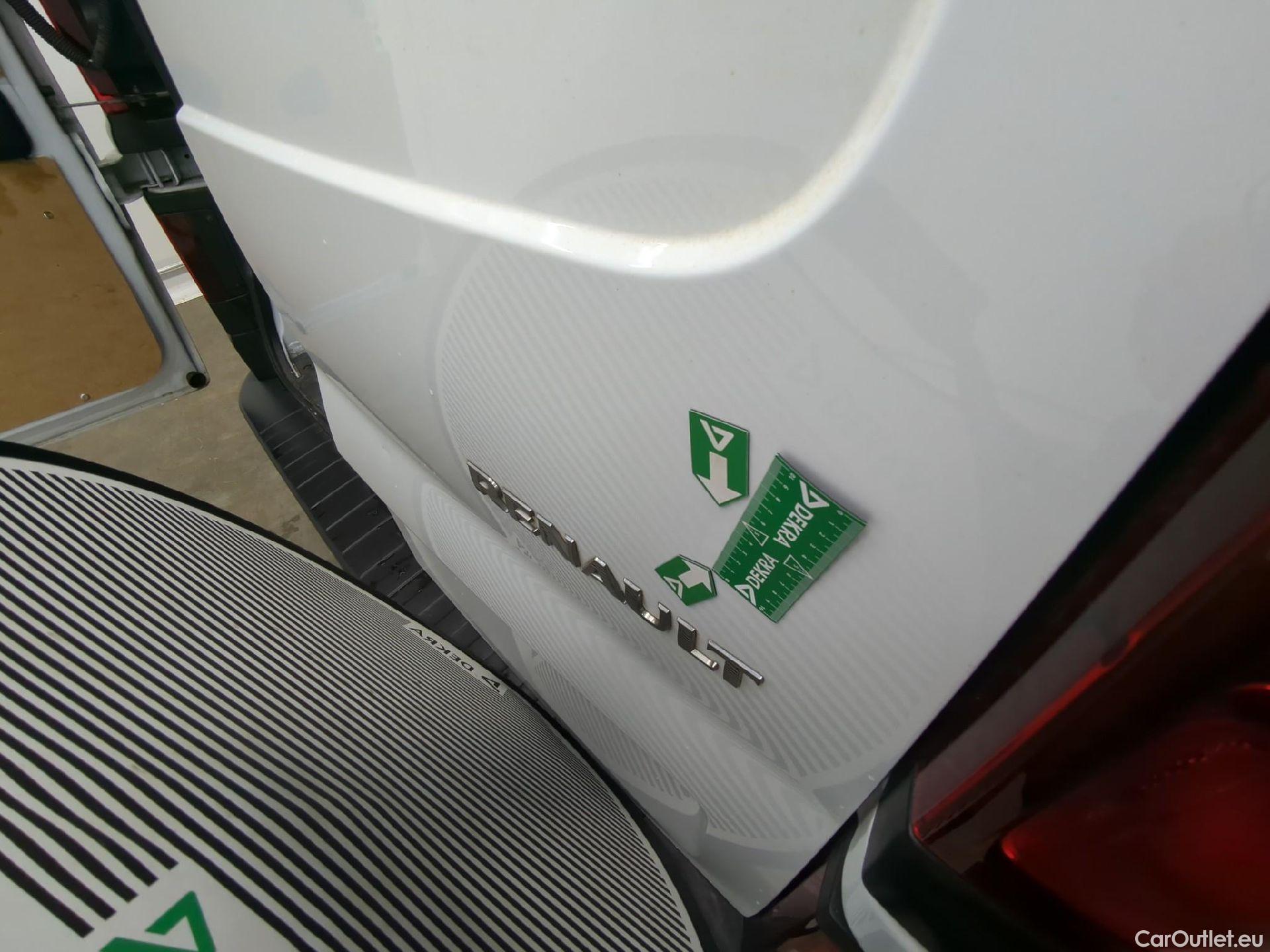  Renault  Trafic  III Fourgon L2H1 3T Confort 2.0 dCi 130CV BVM6 E6d #54