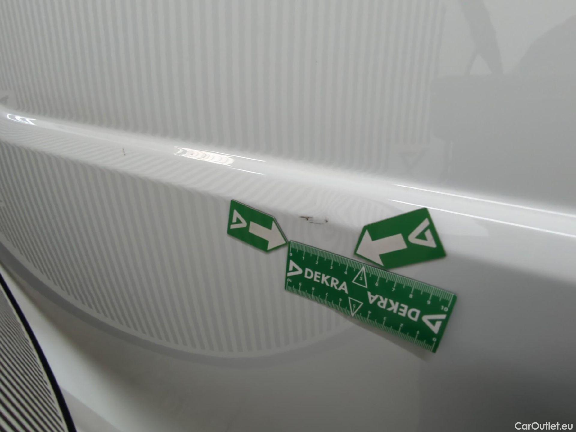  Renault  Trafic  III Fourgon L2H1 3T Confort 2.0 dCi 130CV BVM6 E6d #40