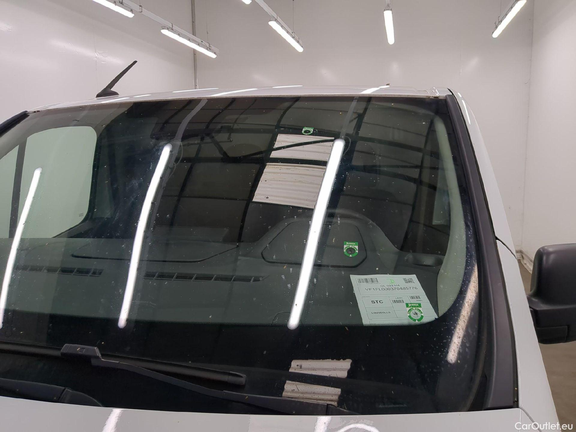  Renault  Trafic  III Fourgon L2H1 3T Confort 2.0 dCi 130CV BVM6 E6d #35