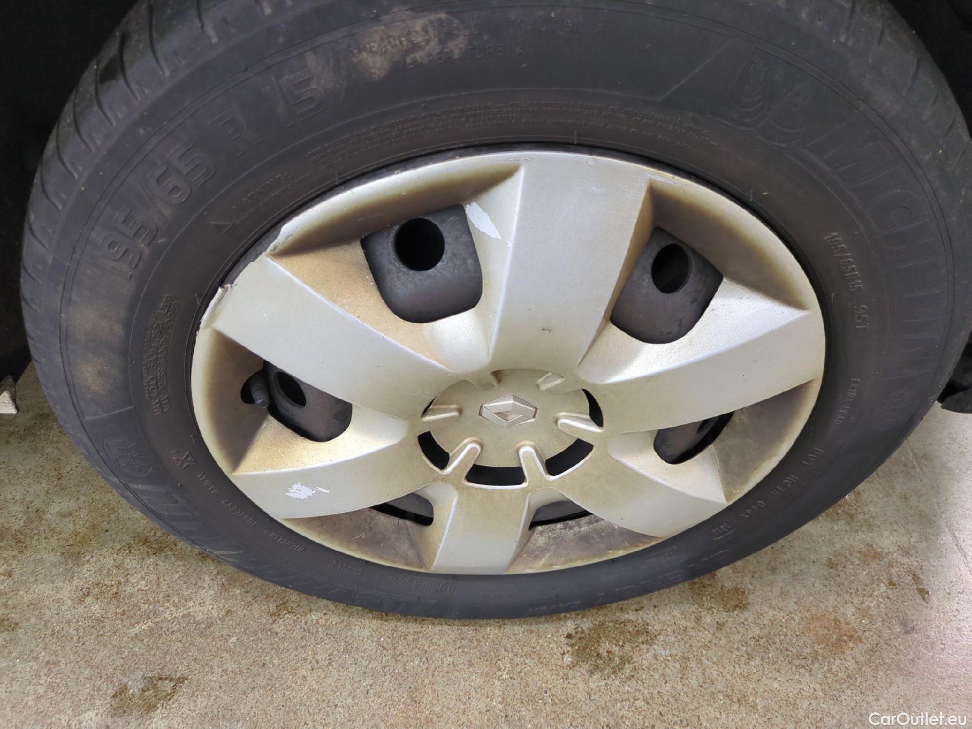  Renault  Kangoo  Express Maxi Extra (Série Spéciale) 1.5 dCi 90CV BVM5 E6 #18