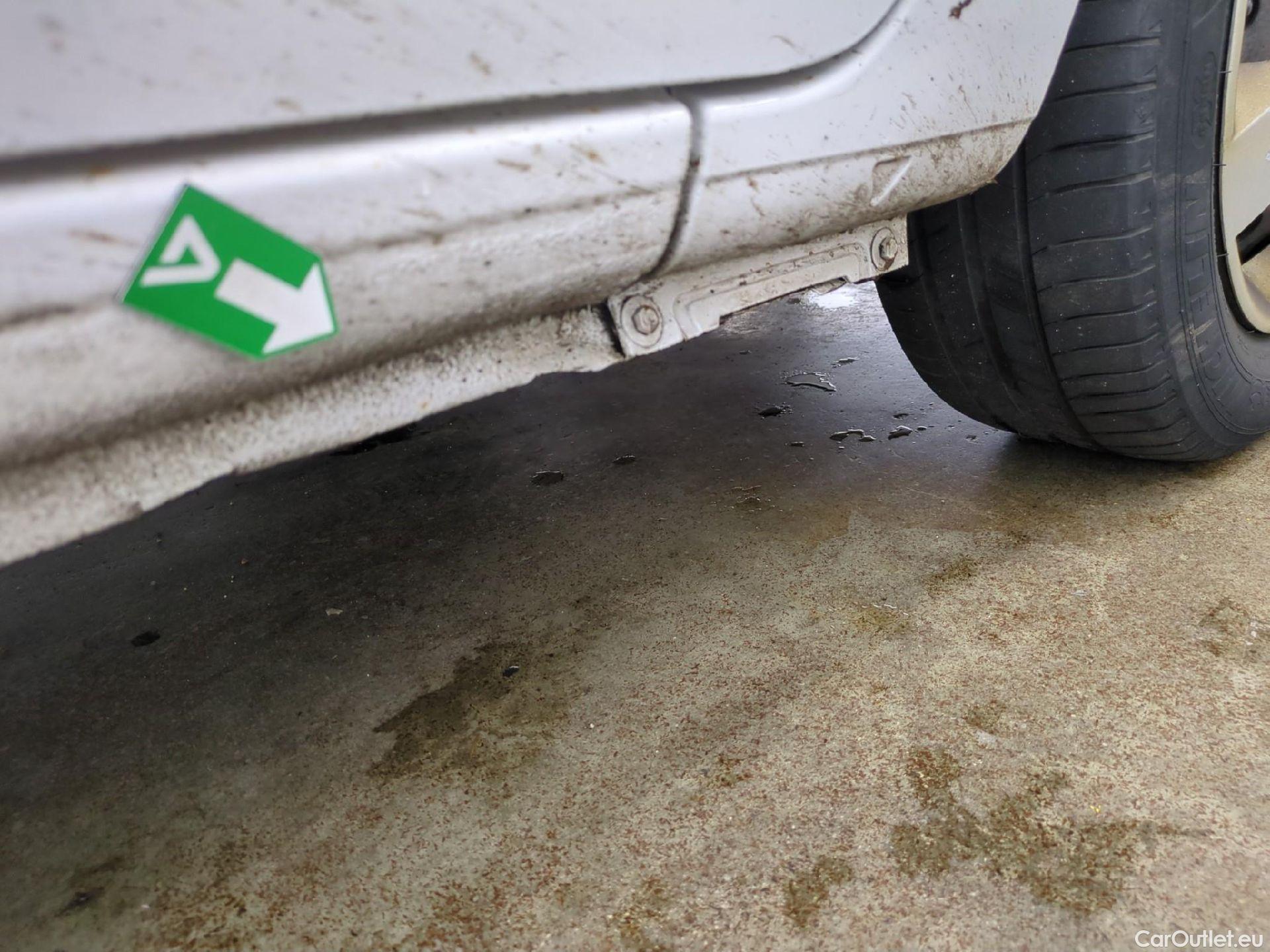  Renault  Kangoo  Express Maxi Extra (Série Spéciale) 1.5 dCi 90CV BVM5 E6 #25