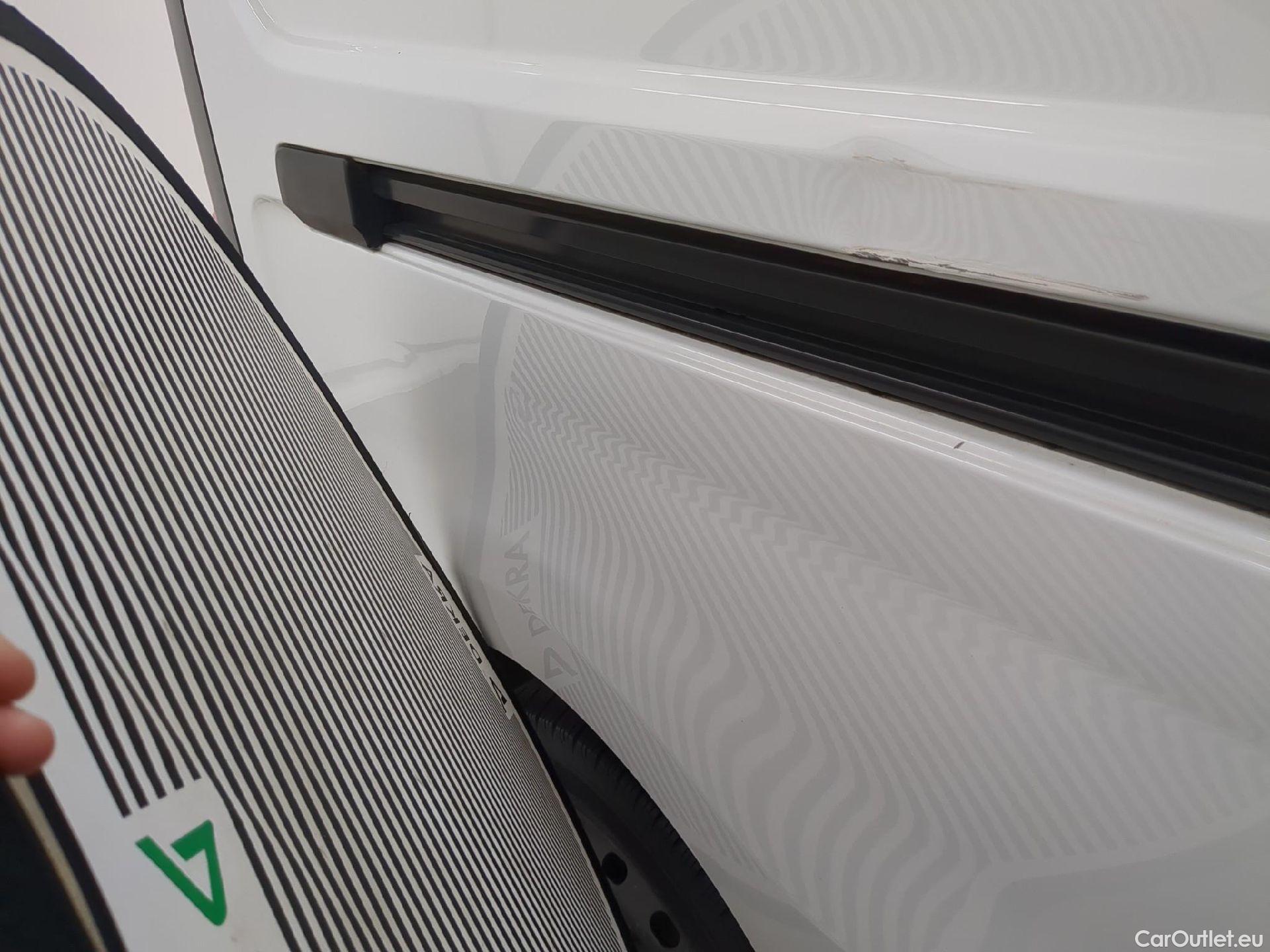  Renault  Trafic  III Fourgon L2H1 3T Confort 2.0 dCi 130CV BVM6 E6d #21