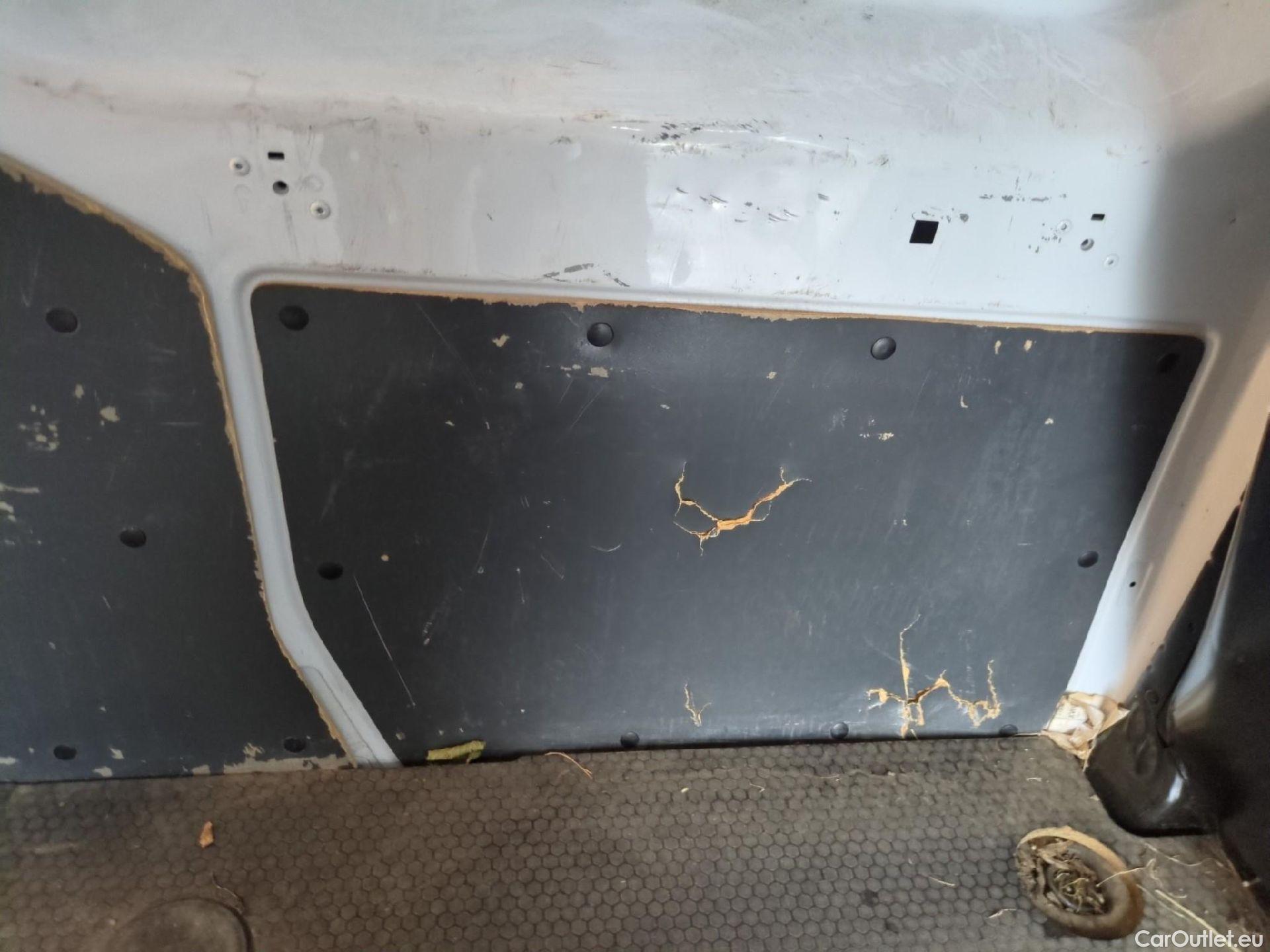  Renault  Kangoo  Express Maxi Extra (Série Spéciale) 1.5 dCi 90CV BVM5 E6 #11