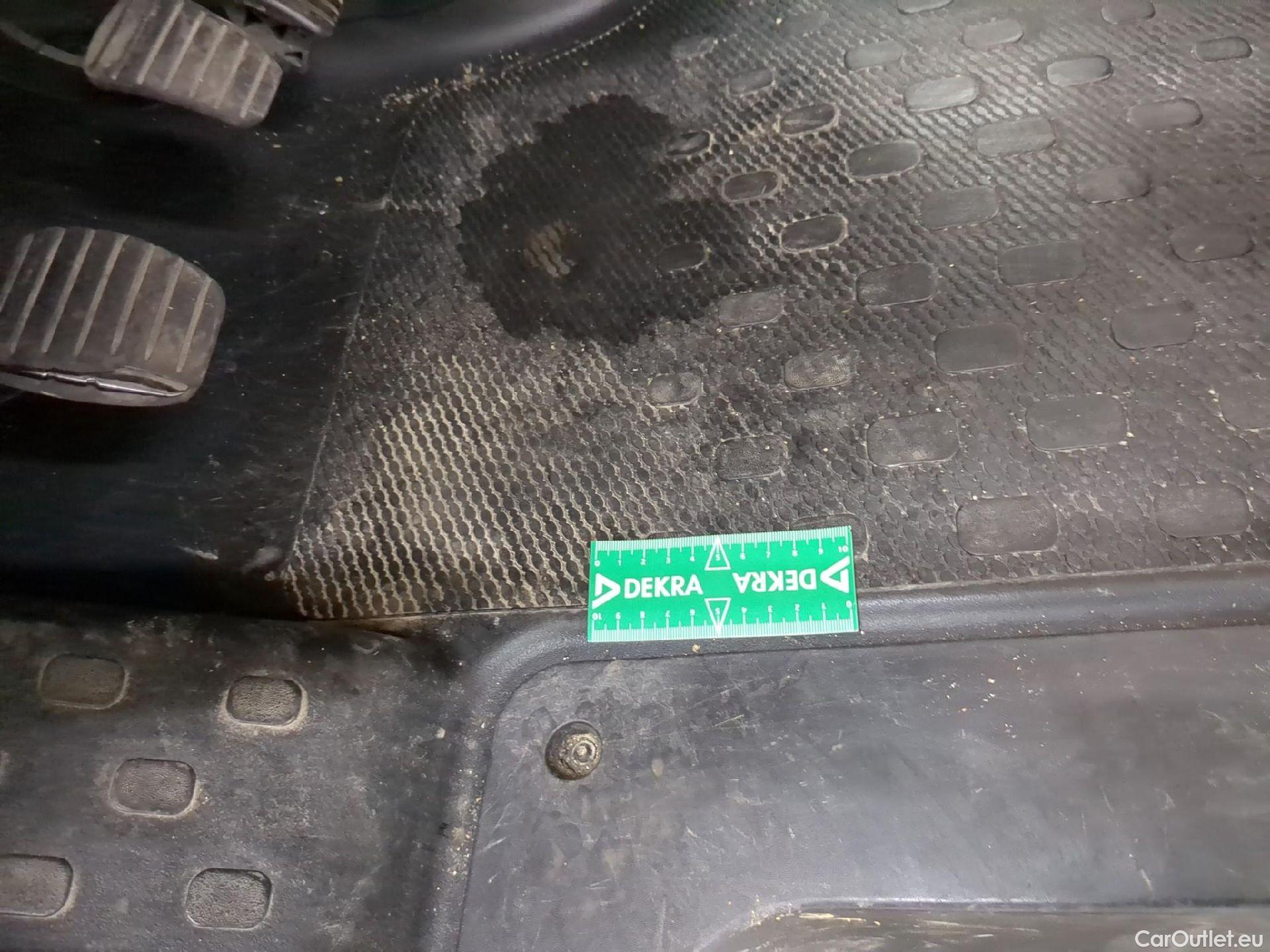  Renault  Trafic  III Fourgon L2H1 3T Confort 2.0 dCi 130CV BVM6 E6d #6