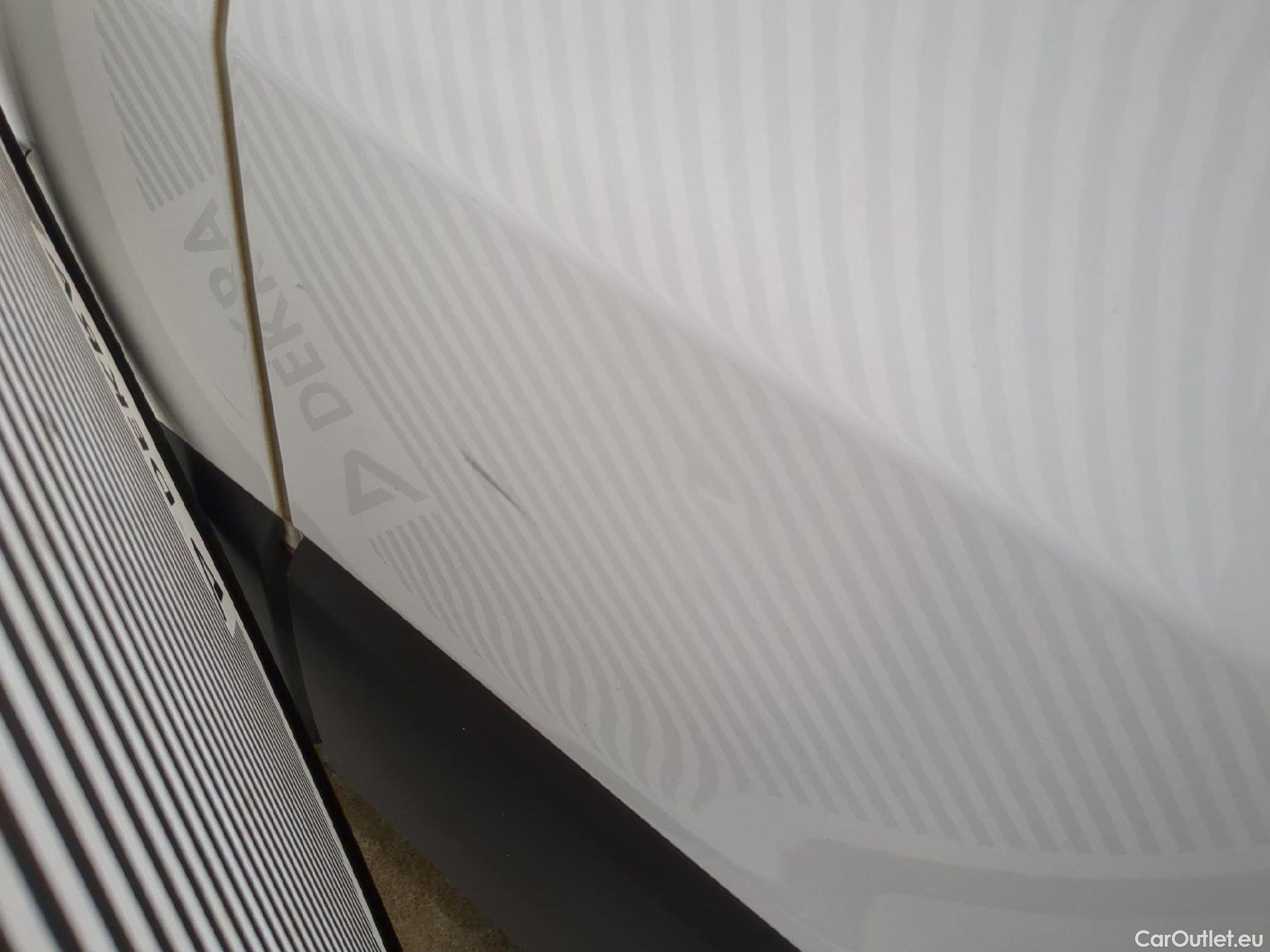  Renault  Trafic  III Fourgon L2H1 3T Confort 2.0 dCi 130CV BVM6 E6d #26