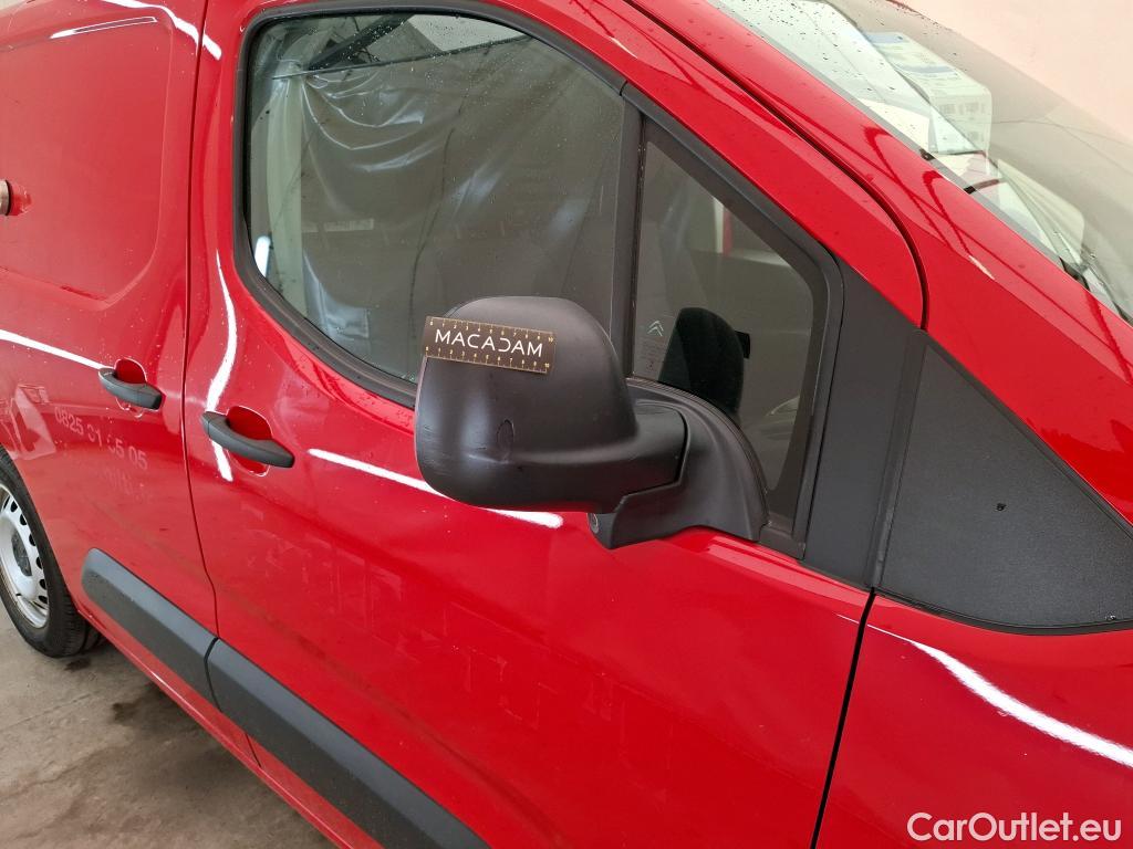  Citroen  Berlingo CITROEN  VU 4p Fourgonnette M 650kg BlueHDi 130 S&S EAT8 Driver #24
