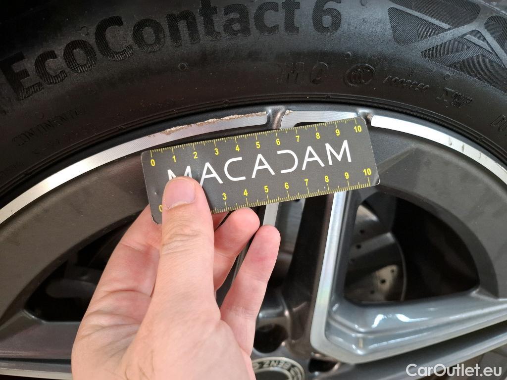  Mercedes  A-Klasse MERCEDES-BENZ Classe A Compact / 2018 / 5P / Berline A 250 e AMG Line 8G-DCT #18