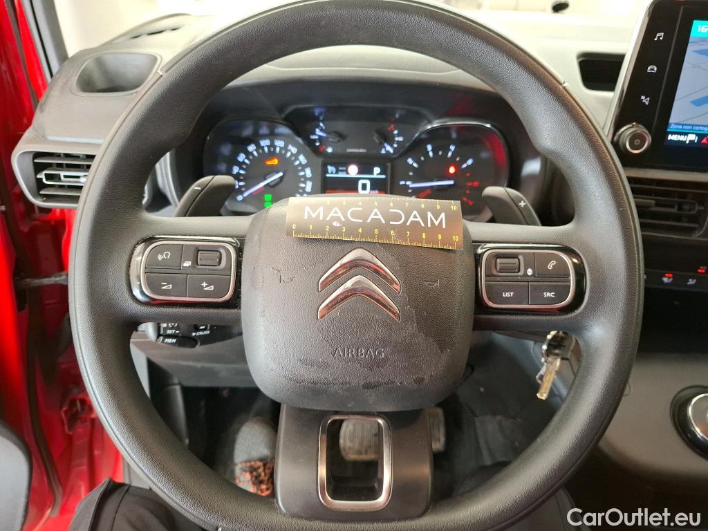  Citroen  Berlingo CITROEN  VU 4p Fourgonnette M 650kg BlueHDi 130 S&S EAT8 Driver #37