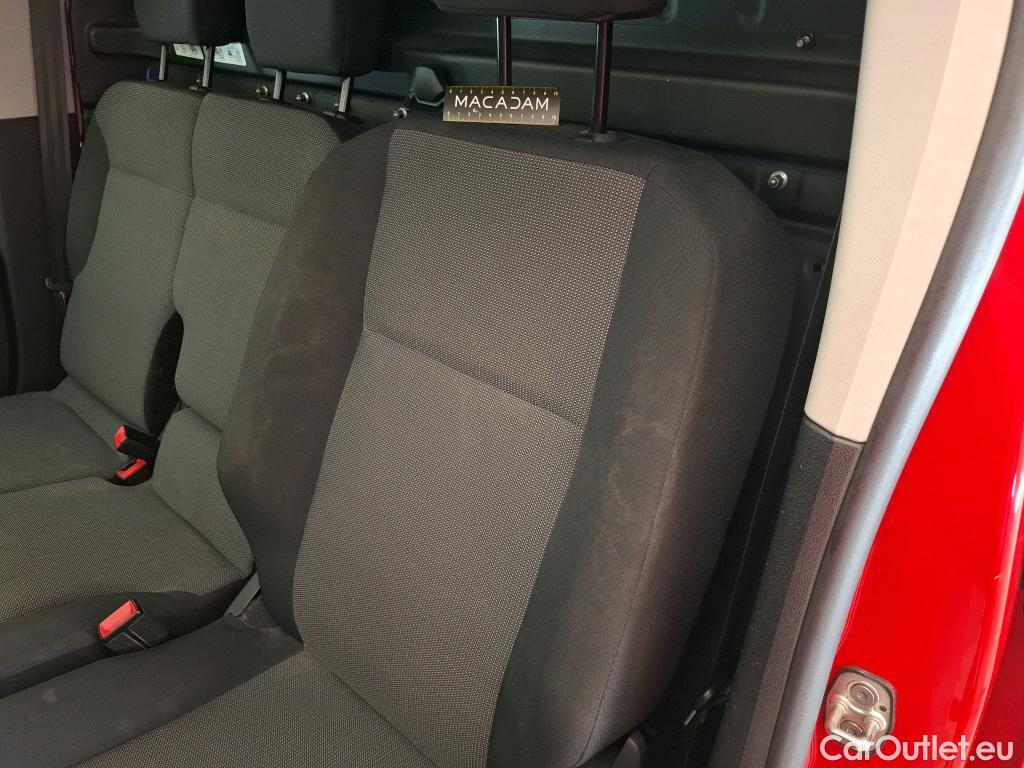  Citroen  Berlingo CITROEN  VU 4p Fourgonnette M 650kg BlueHDi 130 S&S EAT8 Driver #28