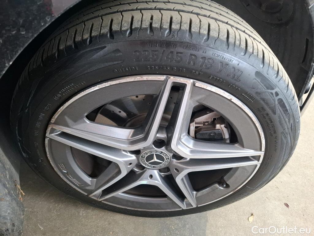  Mercedes  A-Klasse MERCEDES-BENZ Classe A Compact / 2018 / 5P / Berline A 250 e AMG Line 8G-DCT #14