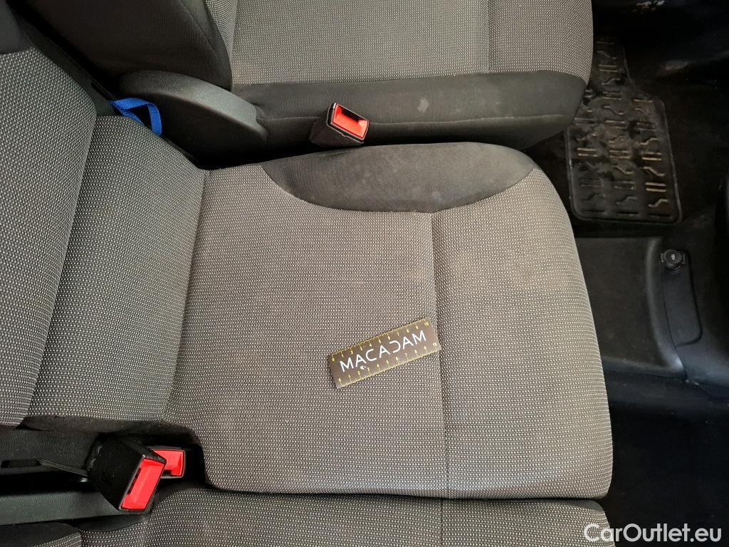  Citroen  Berlingo CITROEN  VU 4p Fourgonnette M 650kg BlueHDi 130 S&S EAT8 Driver #33