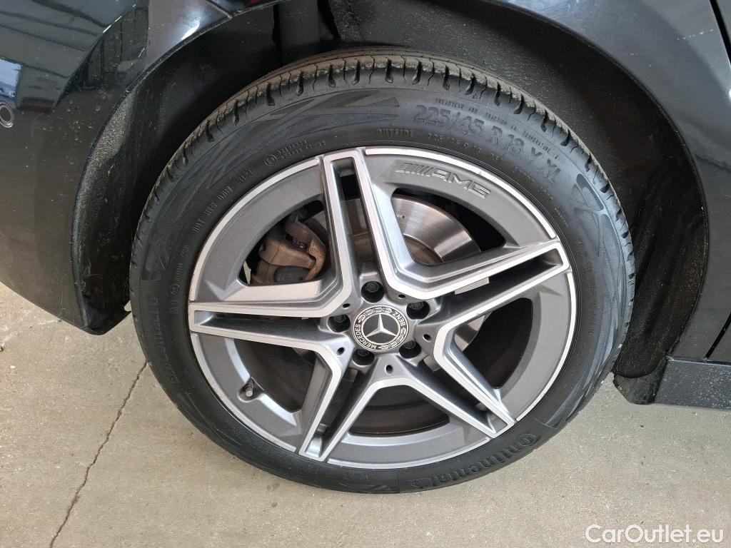  Mercedes  A-Klasse MERCEDES-BENZ Classe A Compact / 2018 / 5P / Berline A 250 e AMG Line 8G-DCT #26