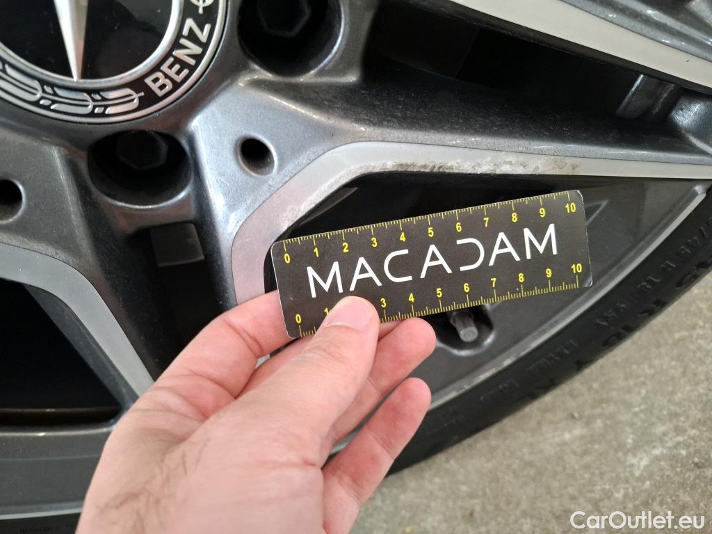  Mercedes  A-Klasse MERCEDES-BENZ Classe A Compact / 2018 / 5P / Berline A 250 e AMG Line 8G-DCT #24