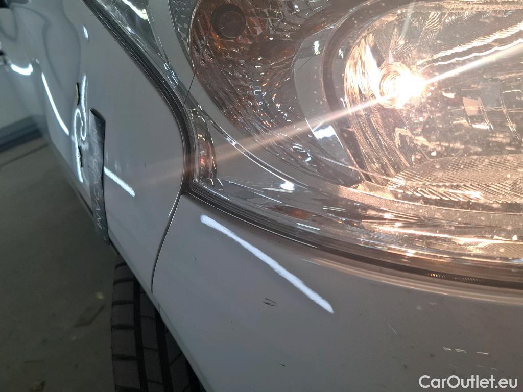  Peugeot  208  Affaire Premium Pack 1.5 HDi 100CV BVM5 E6dT #35