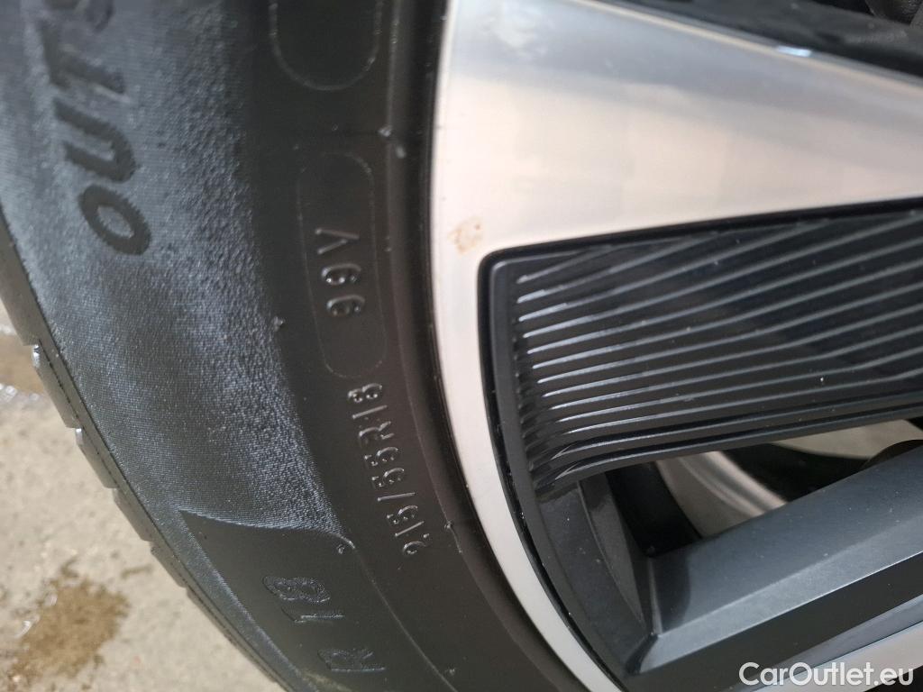  Peugeot  2008  GT 1.2 PureTech 155CV BVA8 E6d #17