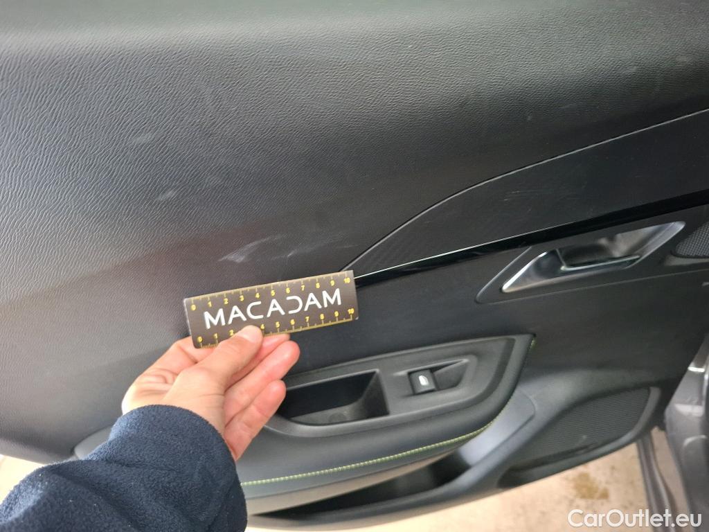  Peugeot  2008  GT 1.2 PureTech 155CV BVA8 E6d #35