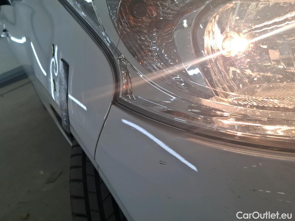  Peugeot  208  Affaire Premium Pack 1.5 HDi 100CV BVM5 E6dT #34