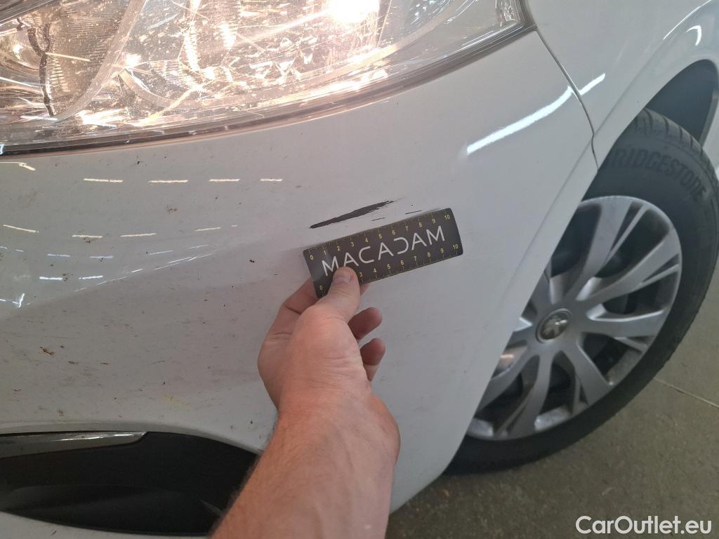  Peugeot  208  Affaire Premium Pack 1.5 HDi 100CV BVM5 E6dT #21