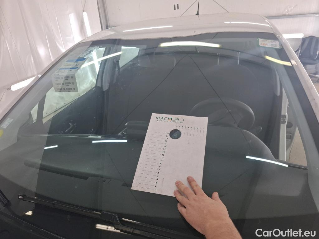  Peugeot  208  Affaire Premium Pack 1.5 HDi 100CV BVM5 E6dT #38