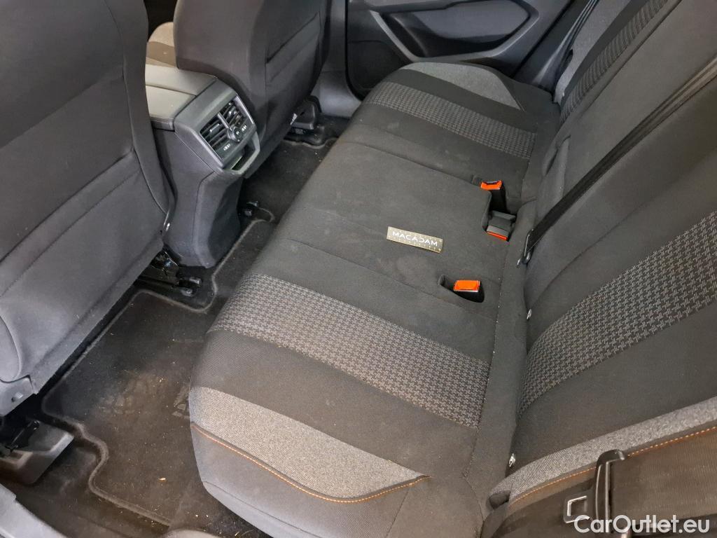  Peugeot  3008  Active Business 1.5 HDi 130CV BVA8 E6d #28