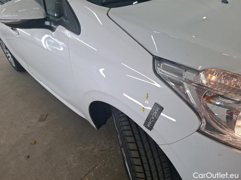  Peugeot  208  Affaire Premium Pack 1.5 HDi 100CV BVM5 E6dT #33