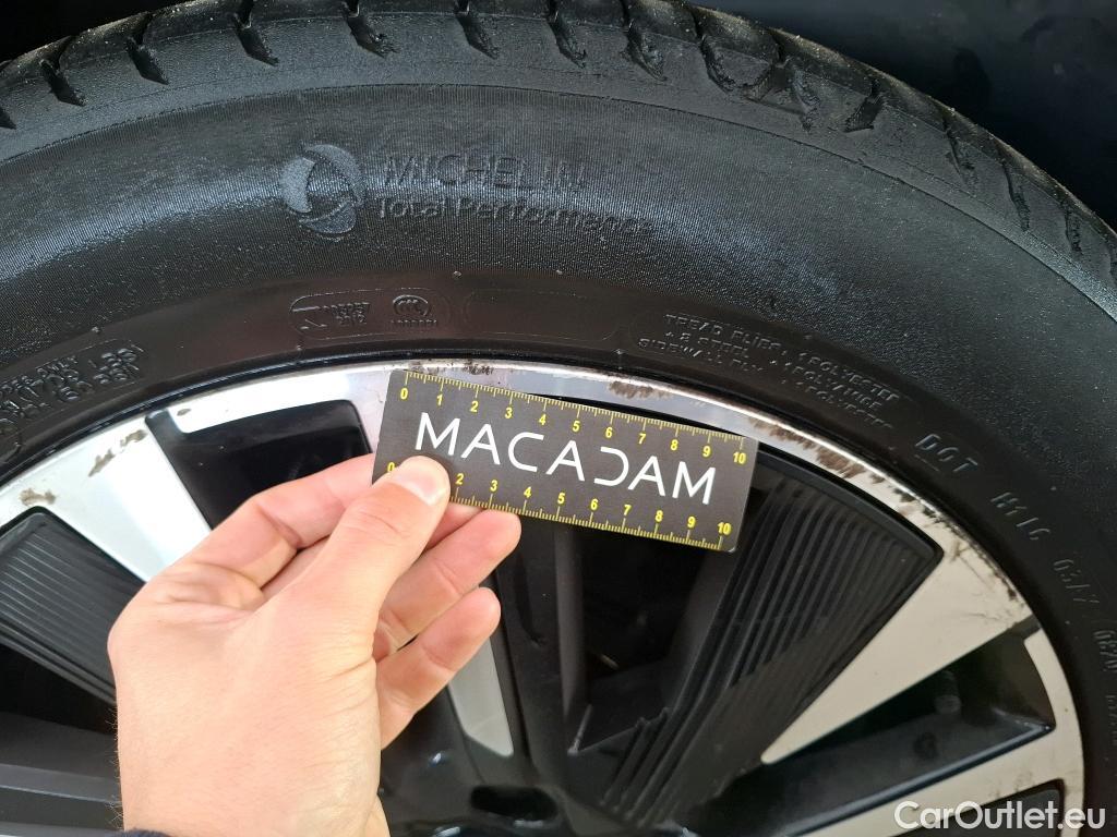  Peugeot  2008  GT 1.2 PureTech 155CV BVA8 E6d #29