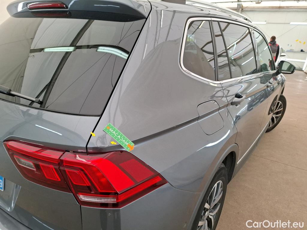  Volkswagen  Tiguan VOLKSWAGEN  Allspace / 2017 / 5P / SUV 2.0 TDI 150 DSG7 Confortline Business #1