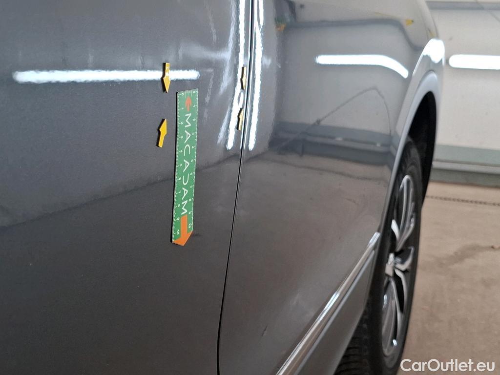  Volkswagen  Tiguan VOLKSWAGEN  Allspace / 2017 / 5P / SUV 2.0 TDI 150 DSG7 Confortline Business #12