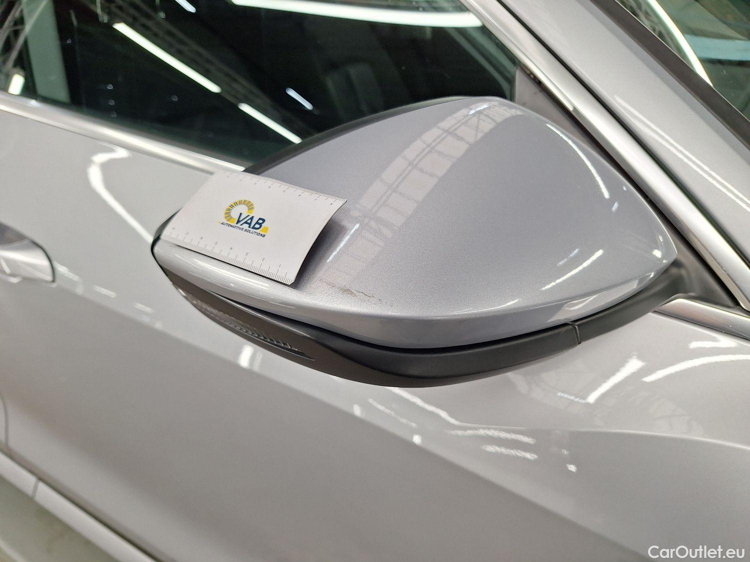  Audi  E-TRON Audi,  '19 BEV, Audi  55 Quattro S-Line 5d #28