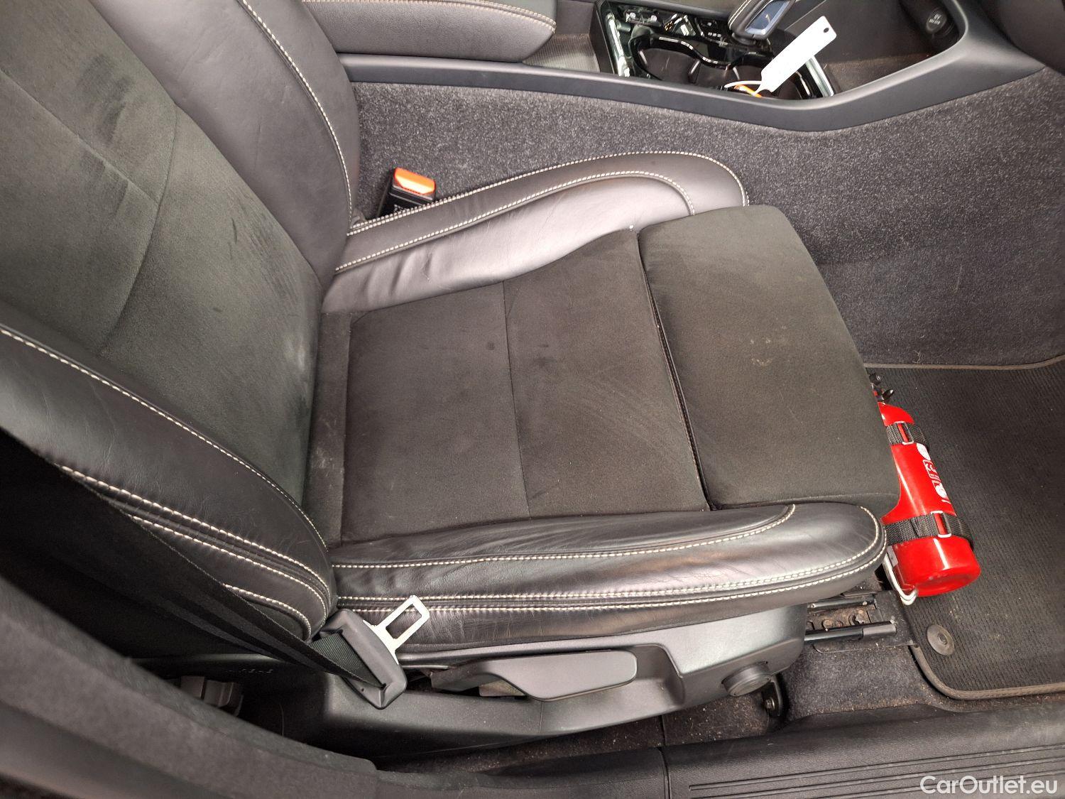  Volvo  XC 40 Volvo, XC40 '17 PHEV, Volvo XC40 T4 Recharge Geartronic R-Design 5d #6