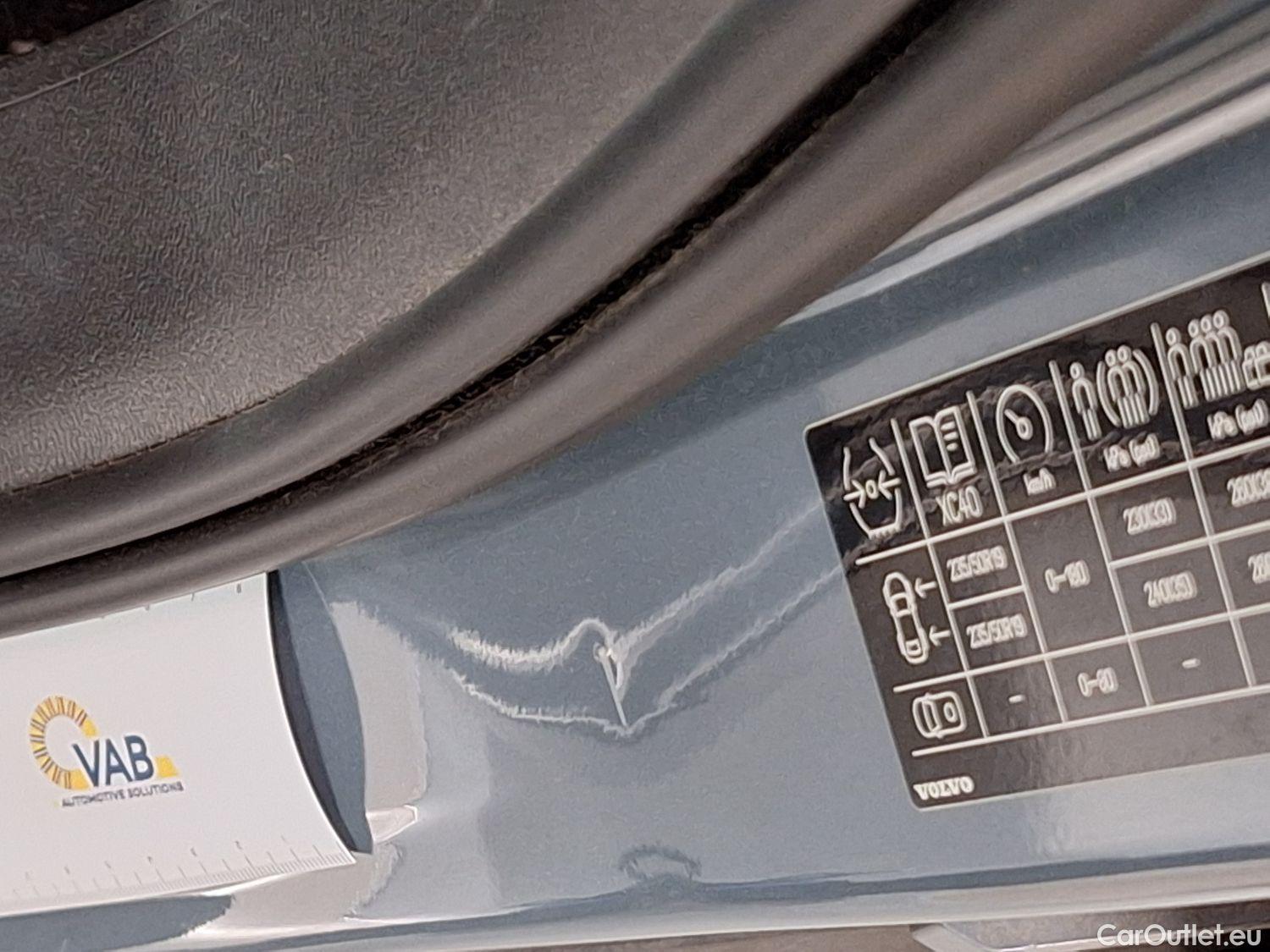  Volvo  XC 40 Volvo, XC40 '17 PHEV, Volvo XC40 T4 Recharge Geartronic R-Design 5d #11