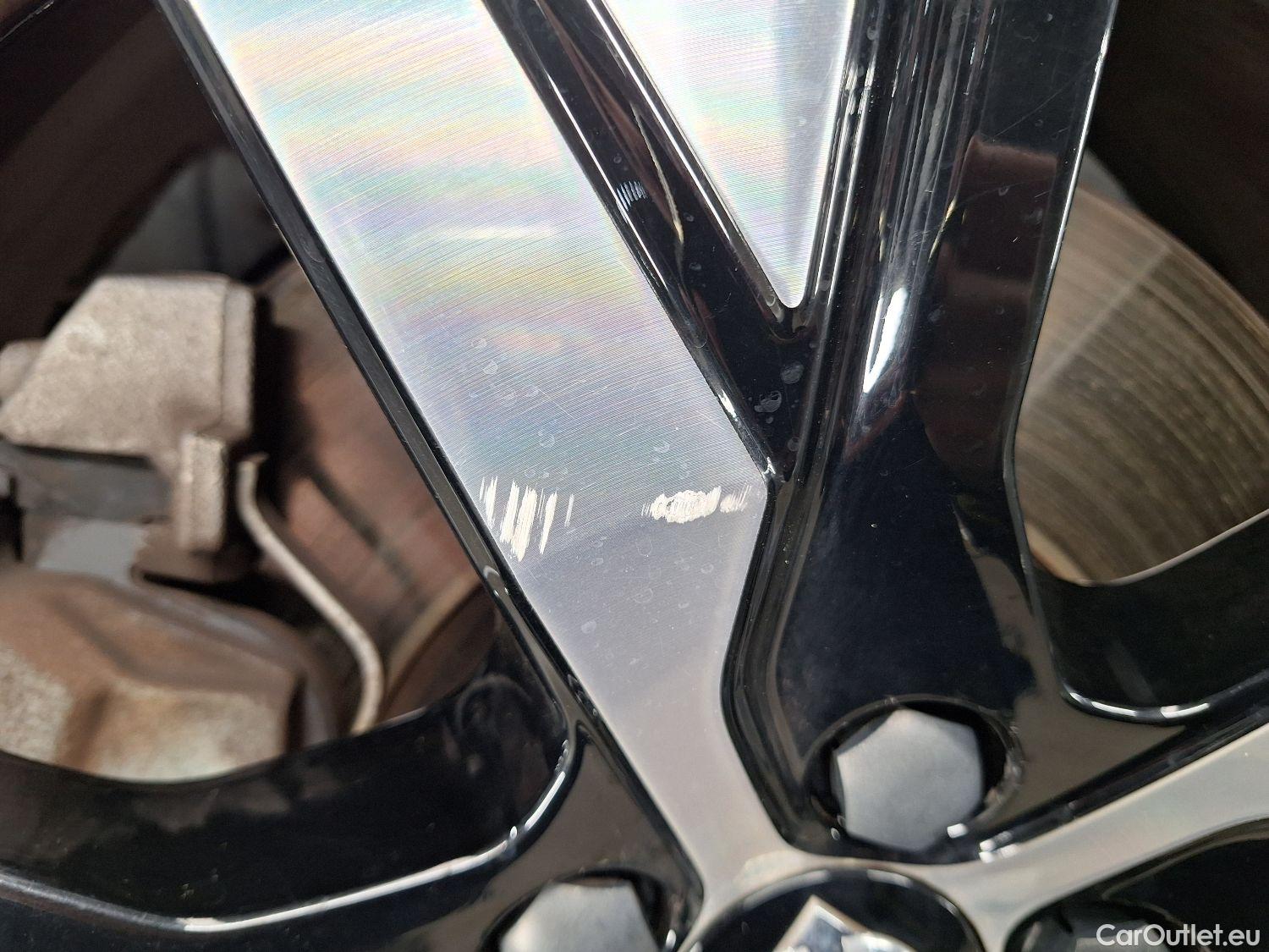  Volvo  XC 40 Volvo, XC40 '17 PHEV, Volvo XC40 T4 Recharge Geartronic R-Design 5d #4