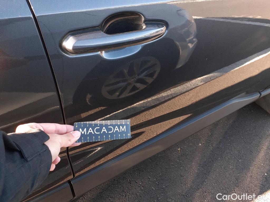  Toyota  RAV4 TOYOTA  / 2018 / 5P / todoterreno 2.5l 220H Advance 4WD #17