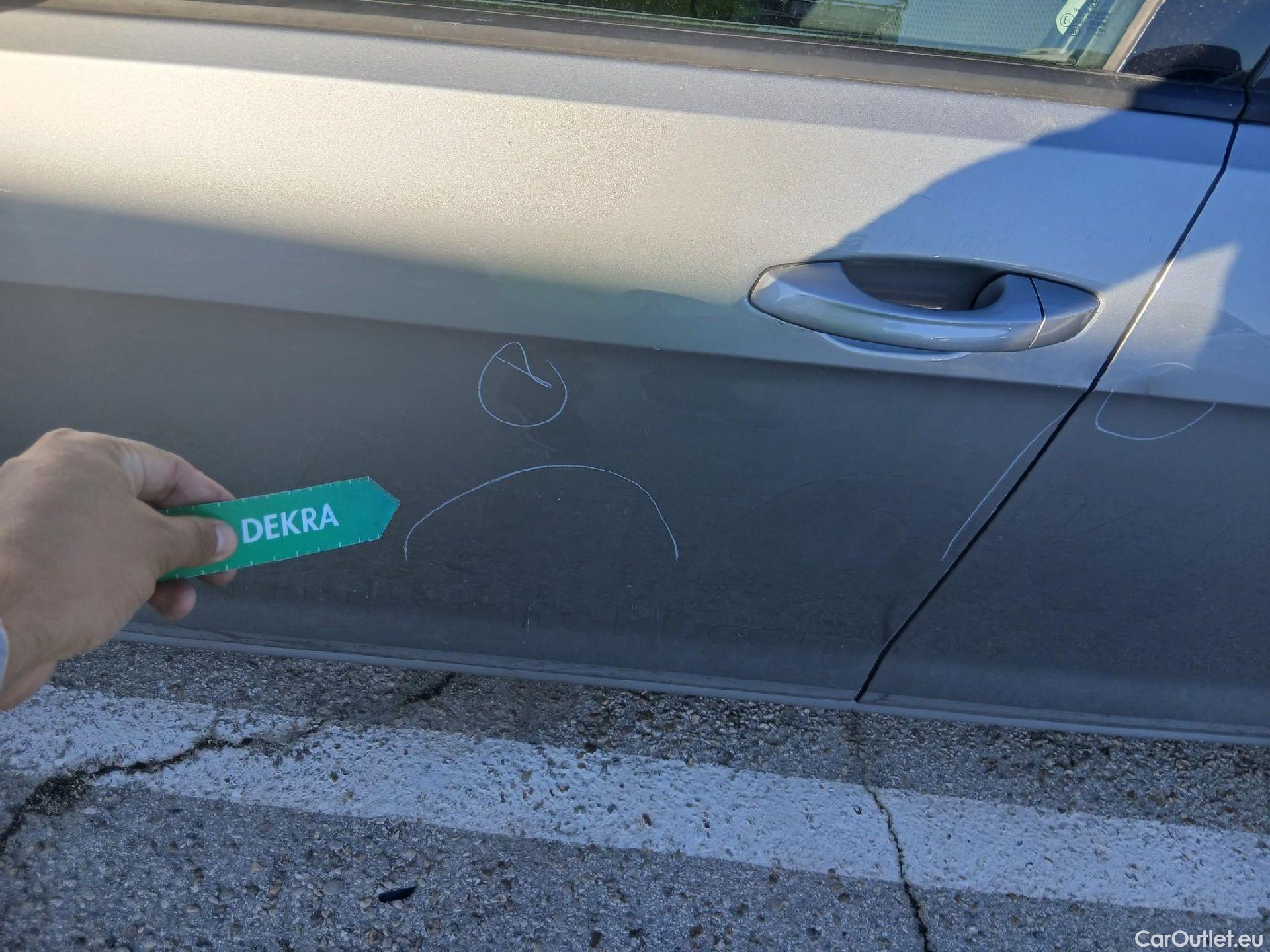  Volkswagen  Golf  VOLKSWAGEN / 2016 / 5P / familiar Business 1.6 TDI 85kW (115CV) Variant #21