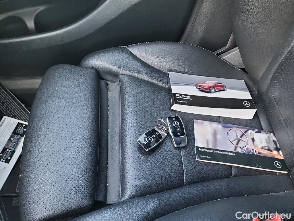  Mercedes  G-Klasee MERCEDES-BENZ GLC Coupé / 2019 / 5P / coupé GLC 200 4MATIC #37