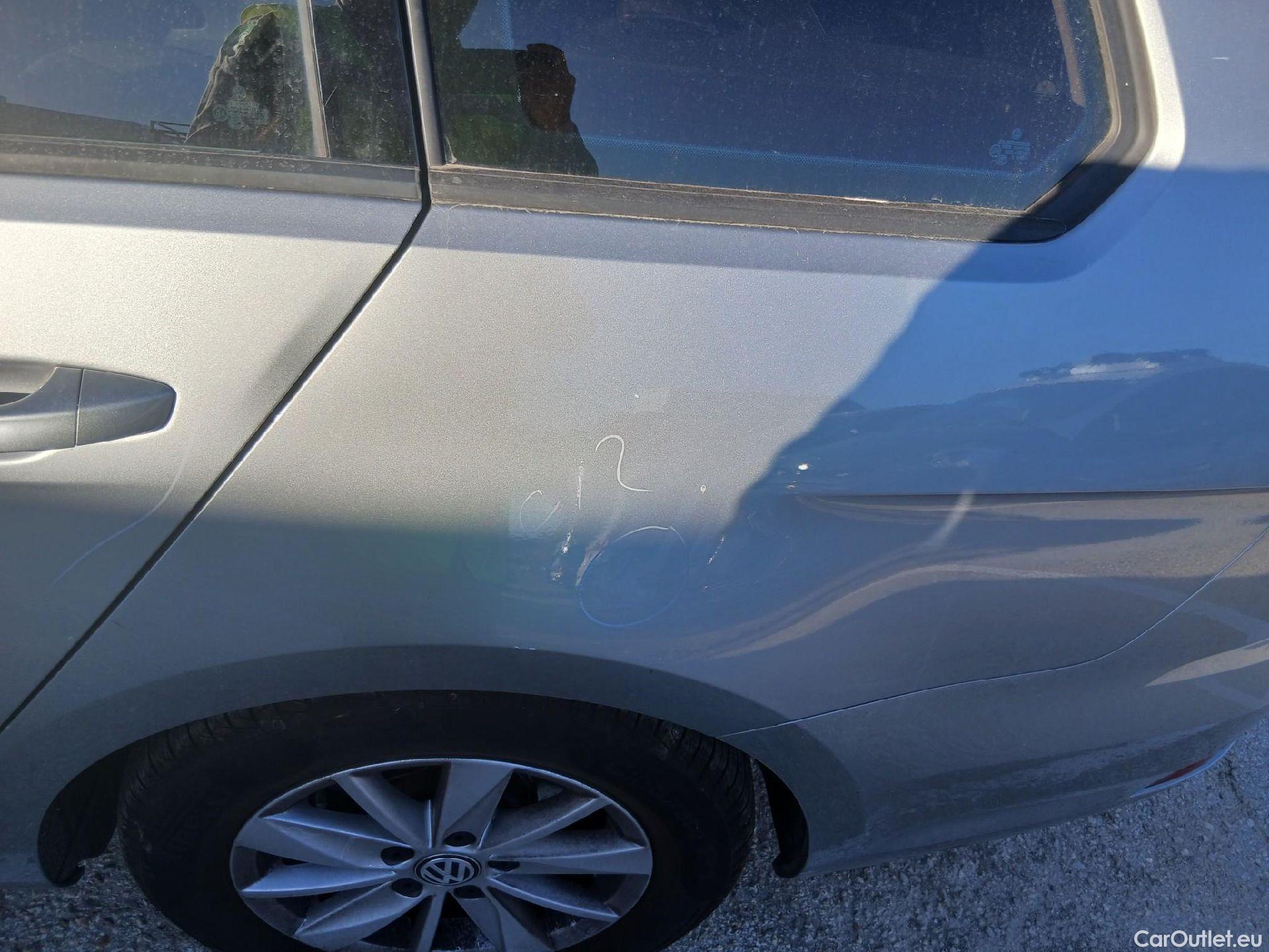  Volkswagen  Golf  VOLKSWAGEN / 2016 / 5P / familiar Business 1.6 TDI 85kW (115CV) Variant #25