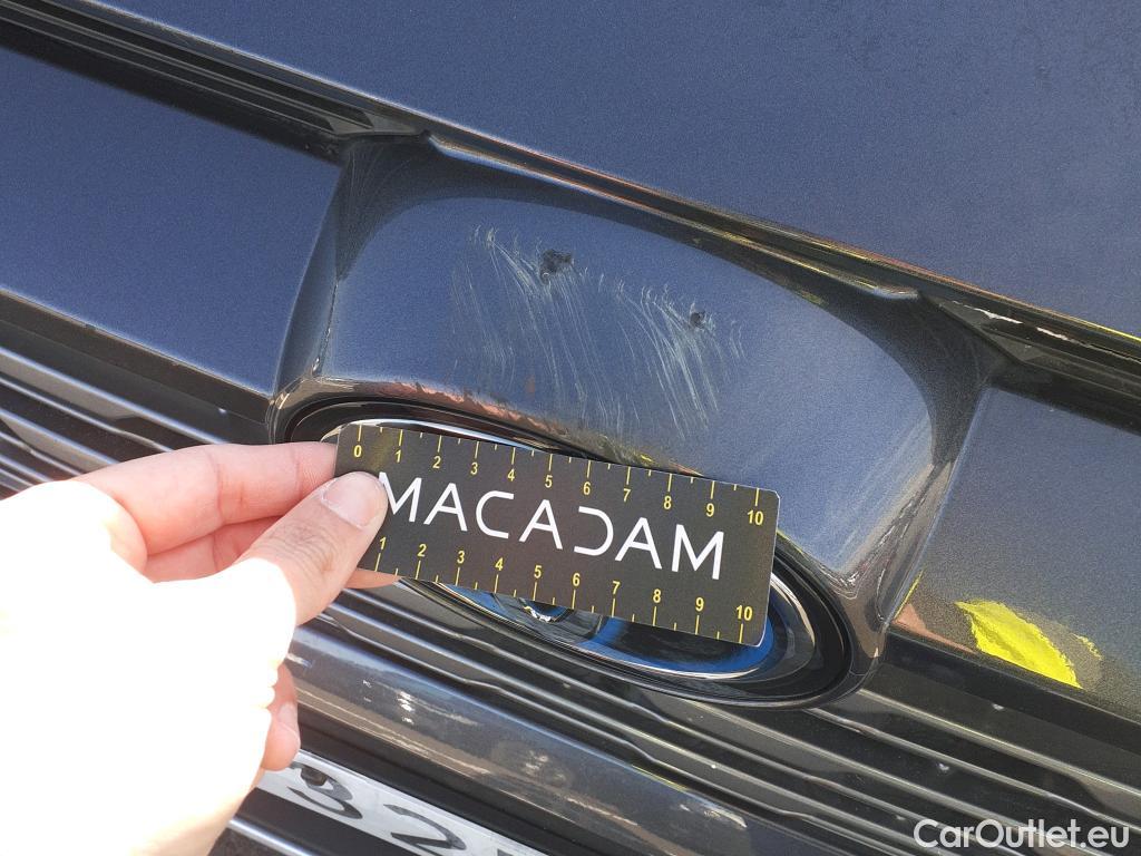  Toyota  RAV4 TOYOTA  / 2018 / 5P / todoterreno 2.5l 220H Advance 4WD #39