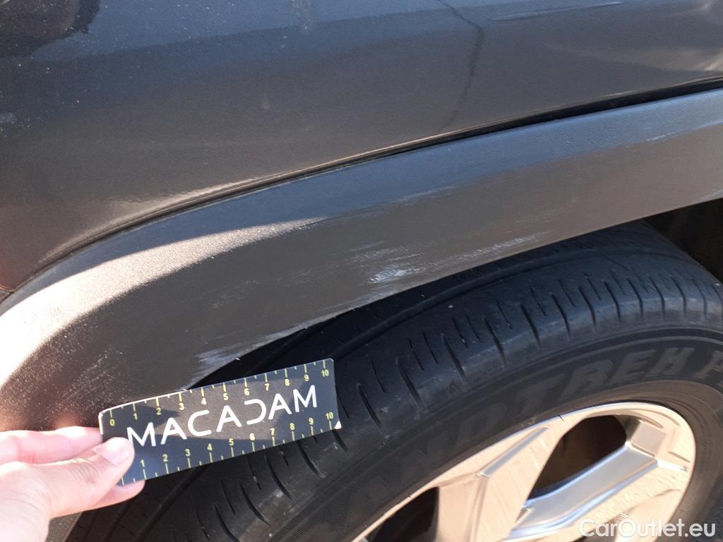  Toyota  RAV4 TOYOTA  / 2018 / 5P / todoterreno 2.5l 220H Advance 4WD #46