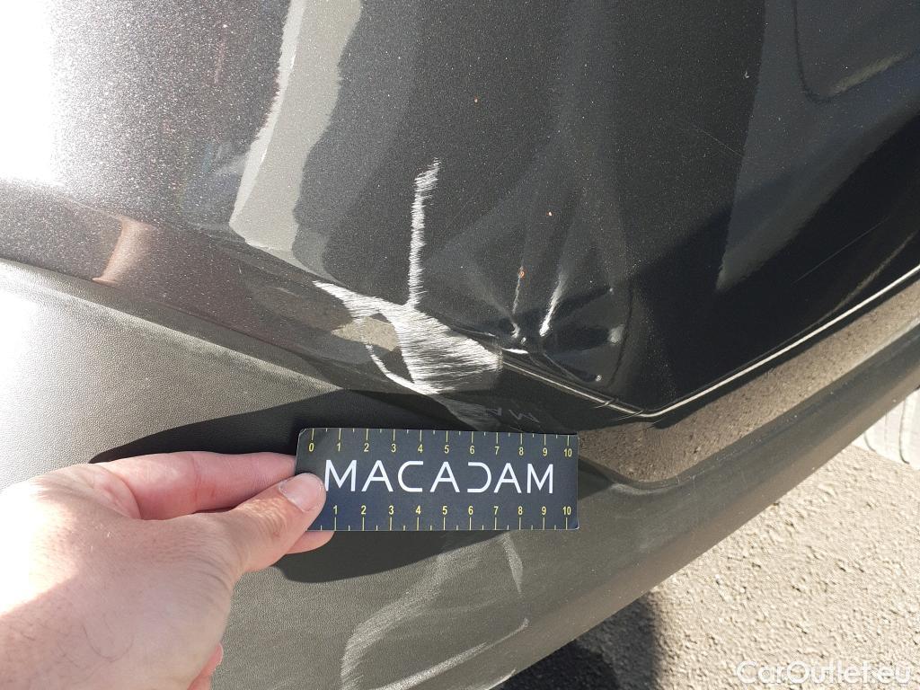  Toyota  RAV4 TOYOTA  / 2018 / 5P / todoterreno 2.5l 220H Advance 4WD #32