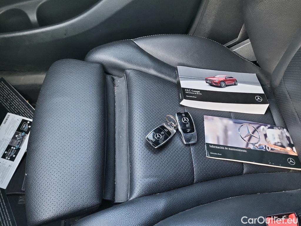  Mercedes  G-Klasee MERCEDES-BENZ GLC Coupé / 2019 / 5P / coupé GLC 200 4MATIC #38