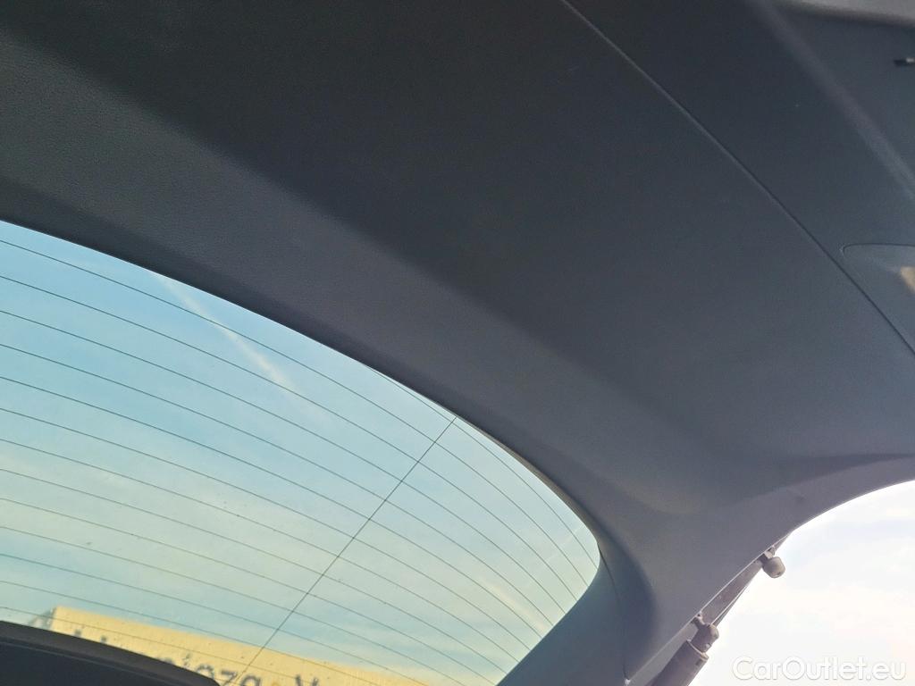  Mercedes  G-Klasee MERCEDES-BENZ GLC Coupé / 2019 / 5P / coupé GLC 200 4MATIC #35