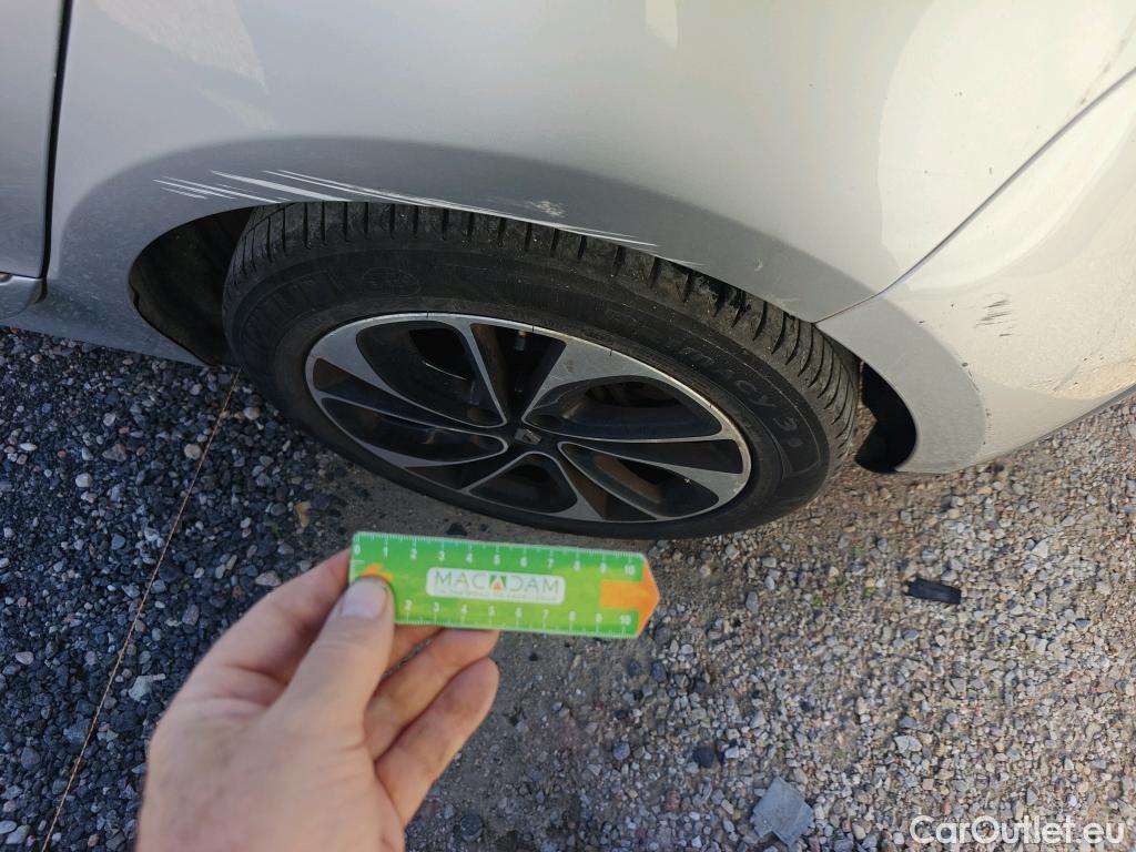  Renault  Scenic RENAULT SCÉNIC 5p 3G monovolumen compacto BOSE Energy dCi 130 eco2 Euro 6 #13