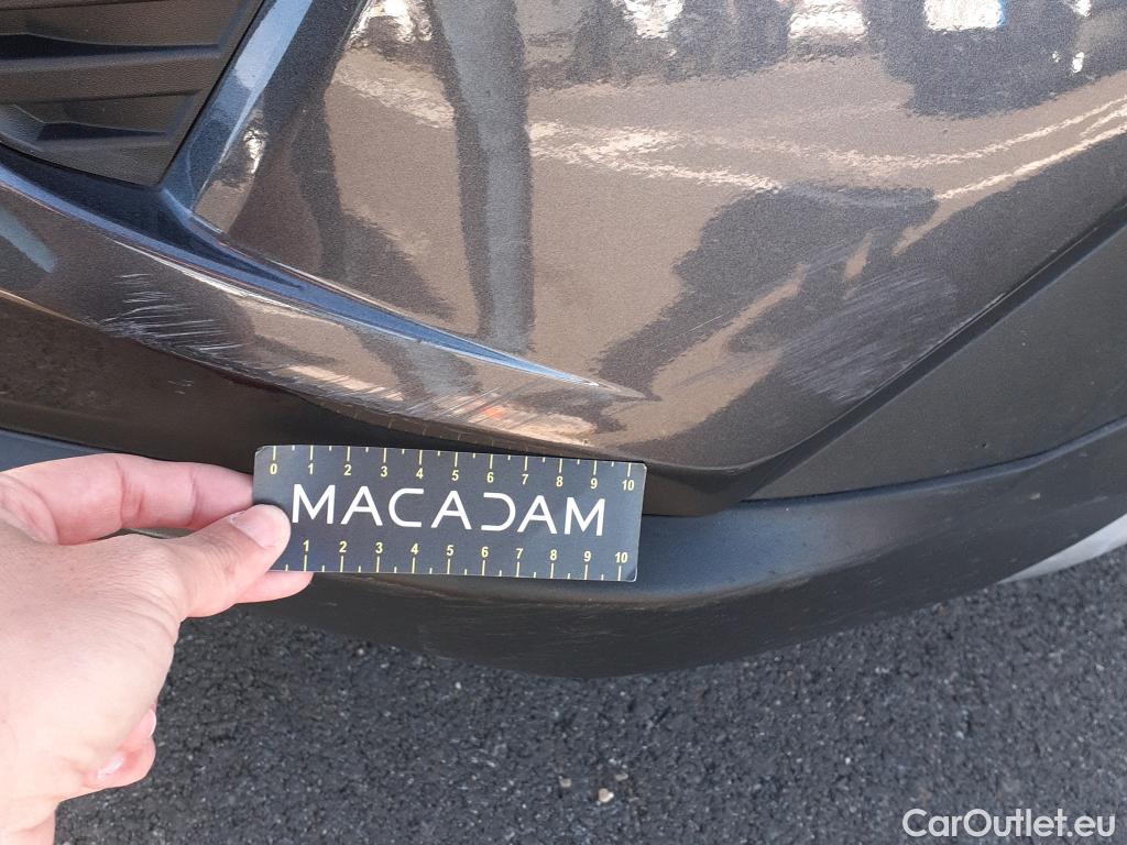  Toyota  RAV4 TOYOTA  / 2018 / 5P / todoterreno 2.5l 220H Advance 4WD #38