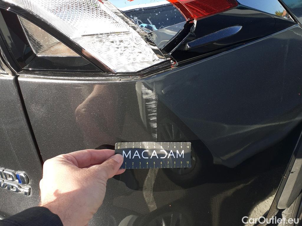  Toyota  RAV4 TOYOTA  / 2018 / 5P / todoterreno 2.5l 220H Advance 4WD #33