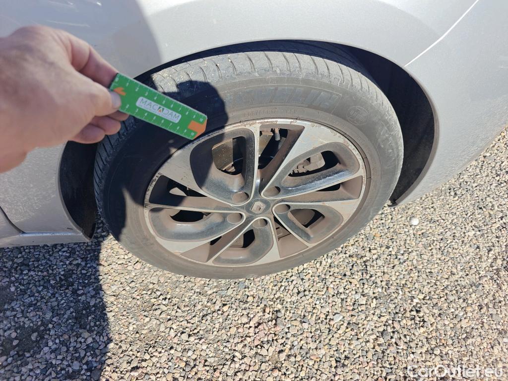  Renault  Scenic RENAULT SCÉNIC 5p 3G monovolumen compacto BOSE Energy dCi 130 eco2 Euro 6 #10