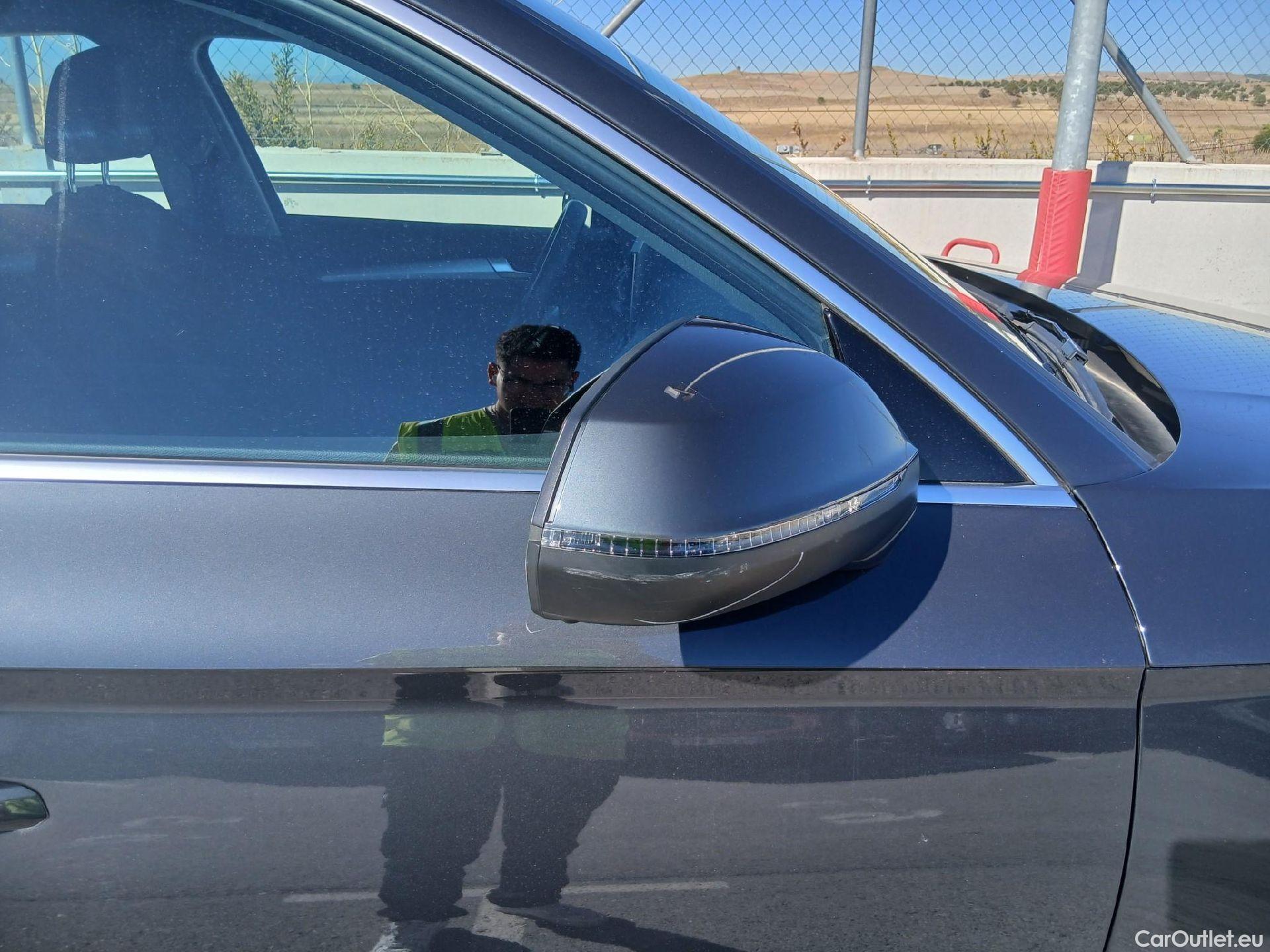  Audi  Q5 AUDI  / 2020 / 5P / todoterreno Advanced 35 TDI 120kW S tronic (AC2) #47