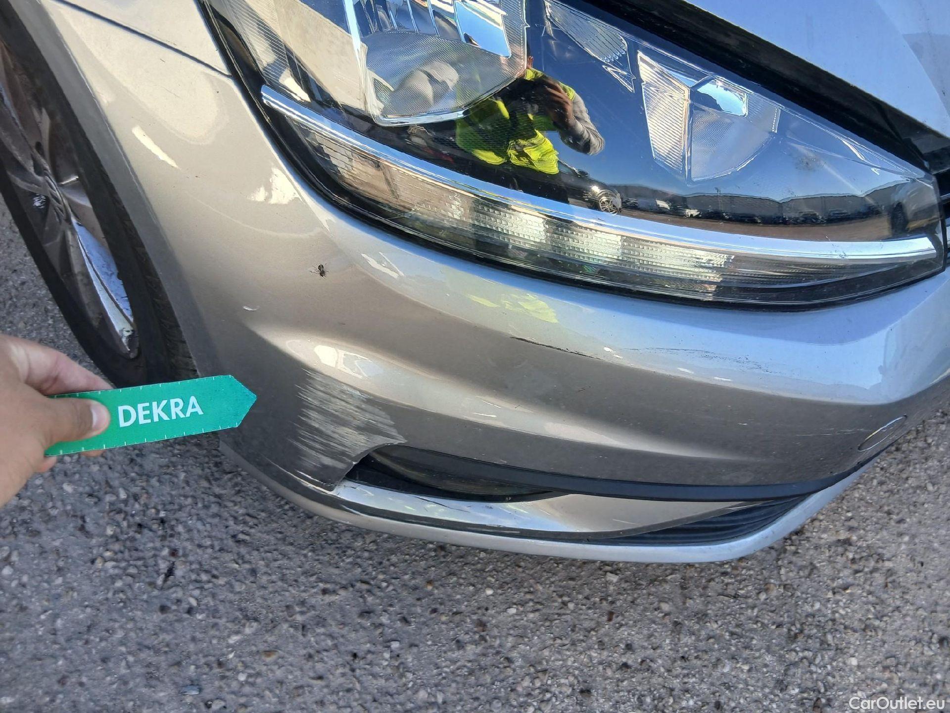  Volkswagen  Golf  VOLKSWAGEN / 2016 / 5P / familiar Business 1.6 TDI 85kW (115CV) Variant #13