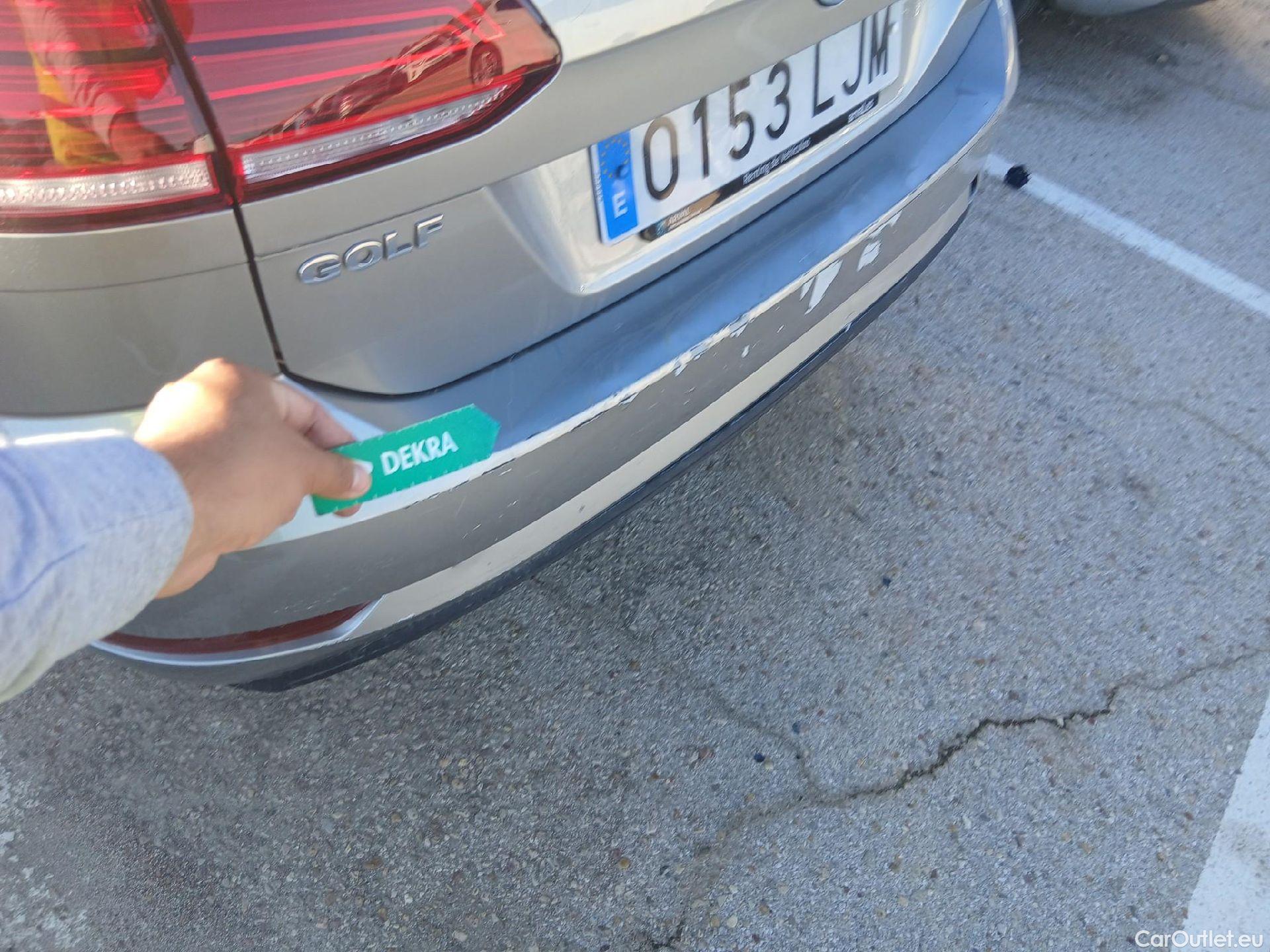  Volkswagen  Golf  VOLKSWAGEN / 2016 / 5P / familiar Business 1.6 TDI 85kW (115CV) Variant #27