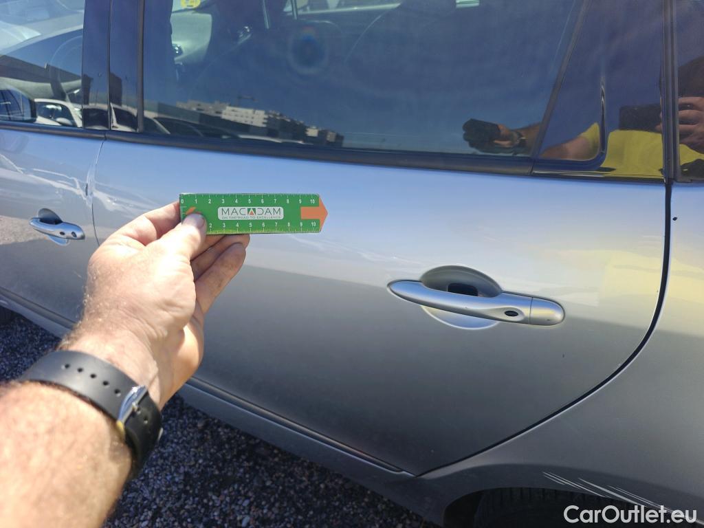  Renault  Scenic RENAULT SCÉNIC 5p 3G monovolumen compacto BOSE Energy dCi 130 eco2 Euro 6 #33