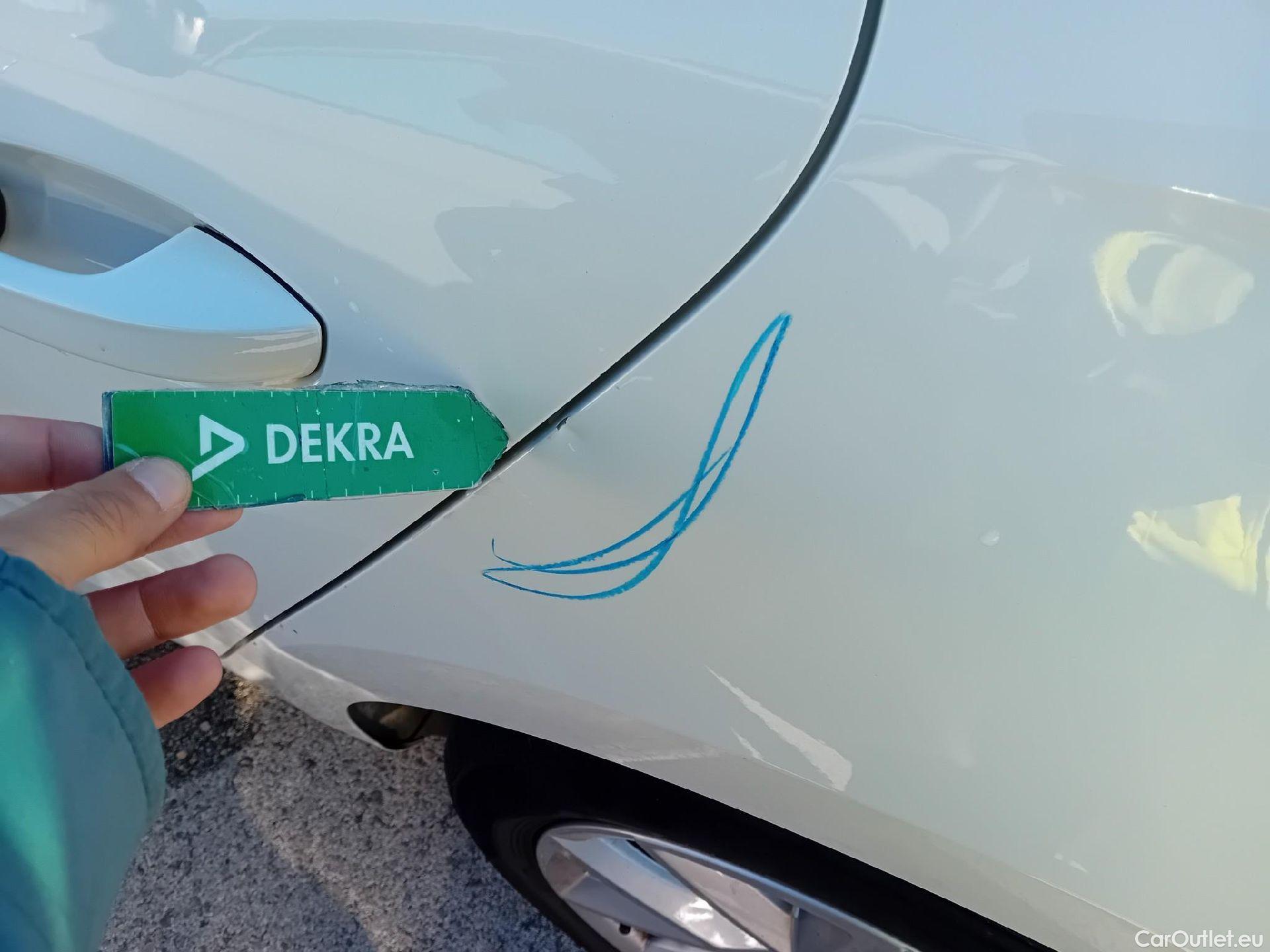  Seat  Leon SEAT Nuevo León / 2020 / 5P / familiar SP 2.0 TDI 85kW Style Go(SP) #17